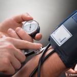 prise de tension au bras
