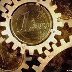 Des pièces d'un euro au centre de rouages