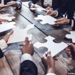 chaque membres de la coopérative apporte sa pièce au puzzle