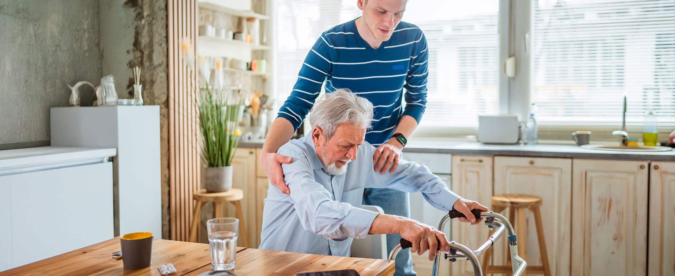 Indépendant et aidant : des aides au répit proposées par l’Assurance maladie