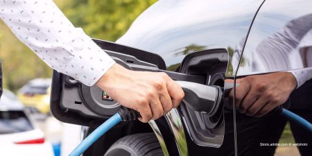 Bornes de recharge électrique : quelle installation pour votre entreprise ?