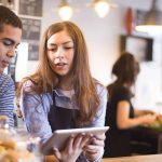 Embauche de jeunes en job d’été : quelles sont les règles ?