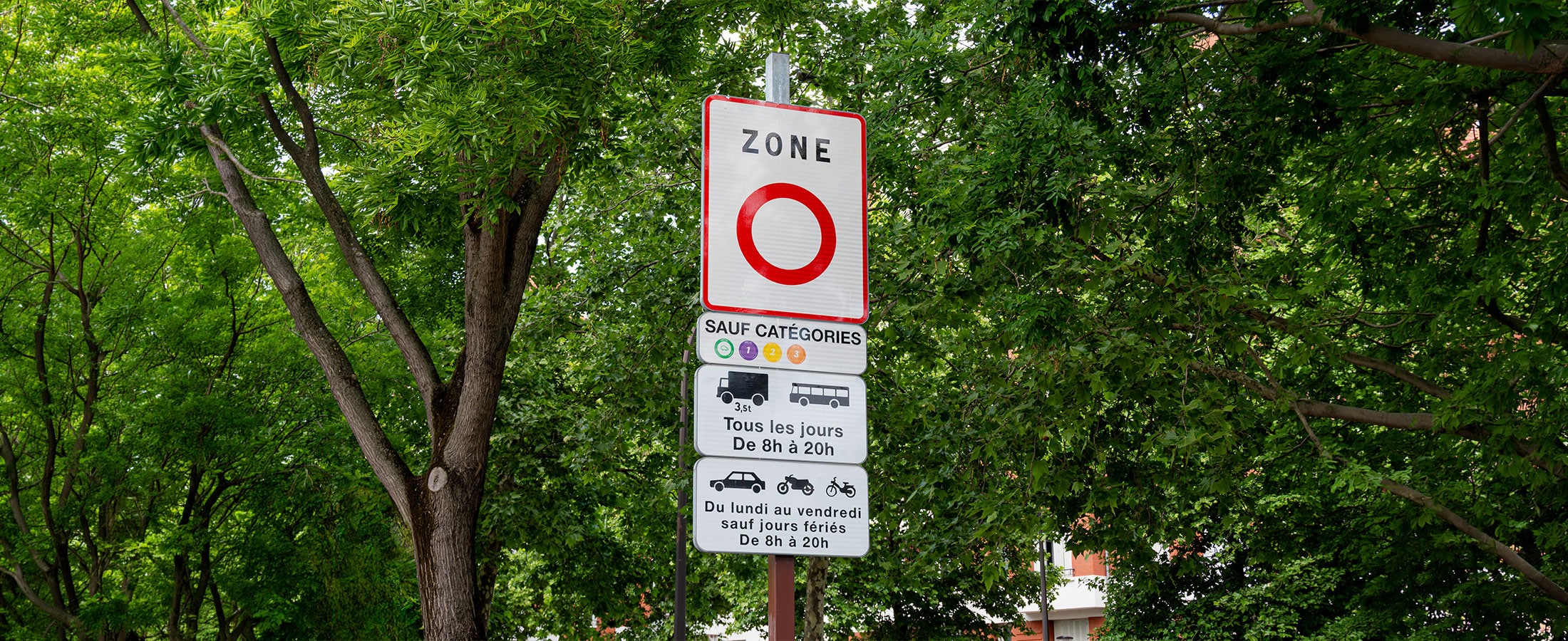 Suppression des ZFE : vers la fin des contraintes de circulation dans les grandes agglomérations ?